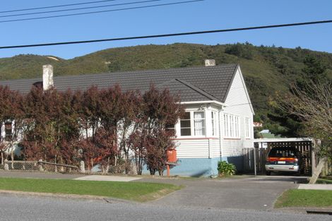 Photo of property in 94 Seddon Street, Naenae, Lower Hutt, 5011