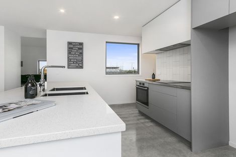 Photo of property in 77 Alan Livingston Drive, Cambridge, 3434