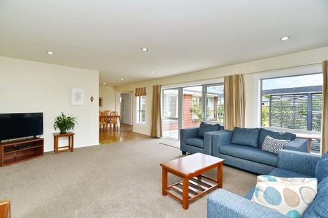 Photo of property in 4 Mcfaddens Road, St Albans, Christchurch, 8052