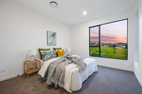 Photo of property in 57 Matangi View Drive, Orewa, 0931