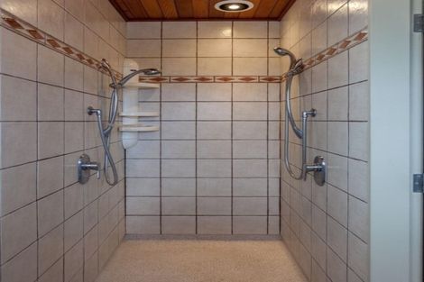 Photo of property in 8 Brenton Place, Whangamata, 3691