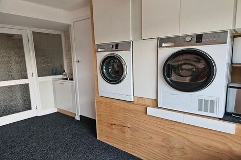 Photo of property in 38 Windsor Road, Maeroa, Hamilton, 3200