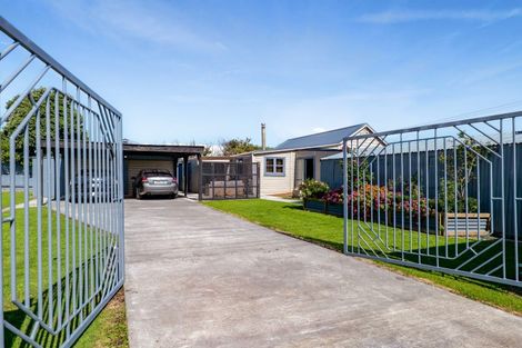 Photo of property in 10 Tauranga-a-ika Street, Manaia, 4612
