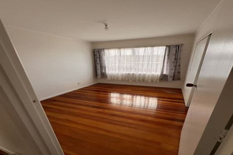 Photo of property in 30 Velma Road, Hillcrest, Auckland, 0627