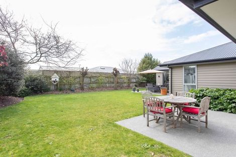 Photo of property in 48 Blue Gum Place, New Brighton, Christchurch, 8083
