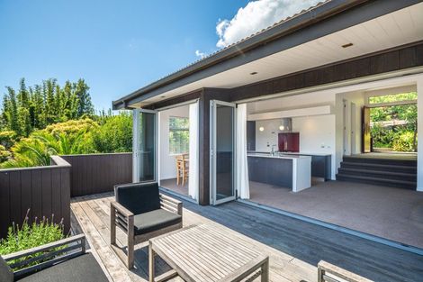 Photo of property in 27 Ocean Road, Surfdale, Waiheke Island, 1081