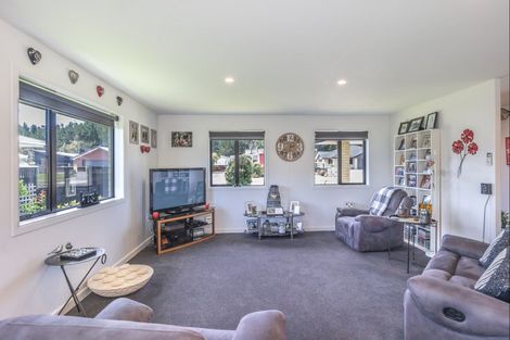 Photo of property in 13 Sandown Avenue, Himatangi Beach, Foxton, 4891