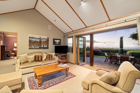 Photo of property in 345 Waitaha Road South, Welcome Bay, Tauranga, 3175