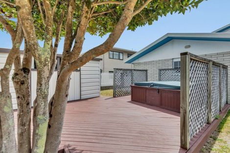 Photo of property in 9 Golders Place, Richmond Heights, Taupo, 3330