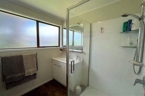 Photo of property in 20 Hyperion Drive, Randwick Park, Auckland, 2105