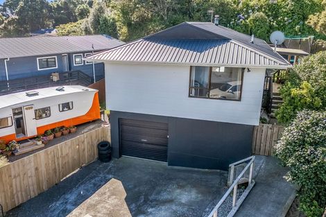 Photo of property in 13 Tahurangi Place, Spotswood, New Plymouth, 4310