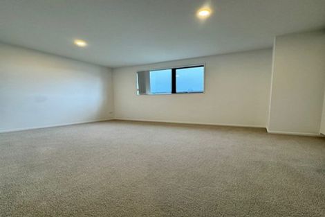 Photo of property in 9b Poruru Close, Papakura, 2110