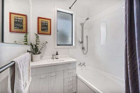 Photo of property in 25 Short Street, Papakura, 2110