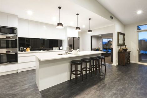 Photo of property in 15 Bridford Way, Paraparaumu, 5032