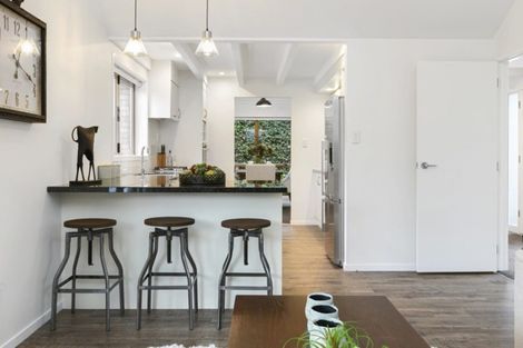 Photo of property in 37 Pah Street, Matua, Tauranga, 3110