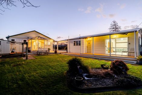 Photo of property in 1 Edward Street, Pahiatua, 4910