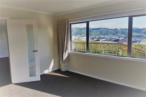 Photo of property in 2 Waitaria Terrace, Aotea, Porirua, 5024