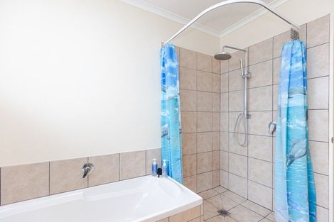 Photo of property in 2 Mosston Road, Castlecliff, Whanganui, 4501