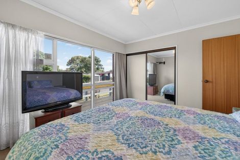 Photo of property in 1 Colonial Place, Kelvin Grove, Palmerston North, 4414