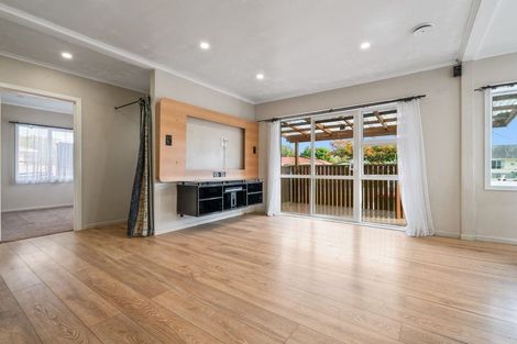 Photo of property in 16 Scott Road, Papakura, 2110