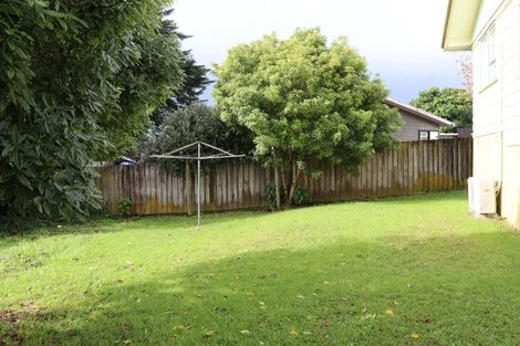 Photo of property in 15 Balwyn Place, Clendon Park, Auckland, 2103