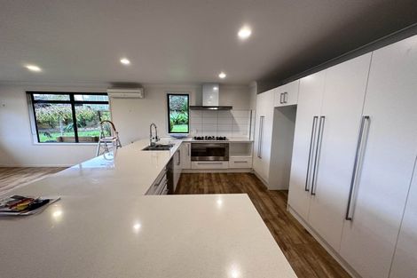 Photo of property in 13 Kimberly Grove, Greenhithe, Auckland, 0632