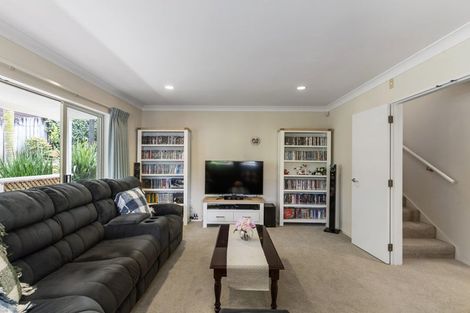 Photo of property in 2/13a Sandspit Road, Cockle Bay, Auckland, 2014