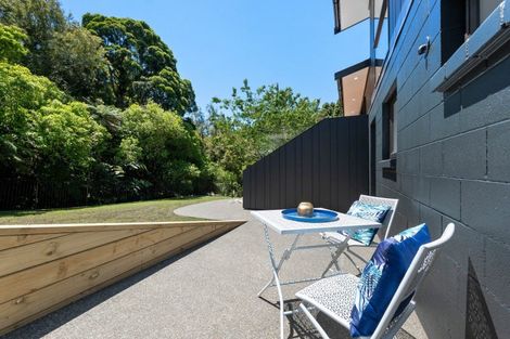 Photo of property in 11 Marina Grove, Frankleigh Park, New Plymouth, 4310