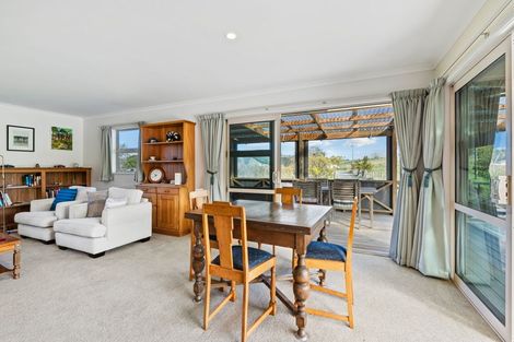 Photo of property in 46 Franklin Road, Paparoa, 0571