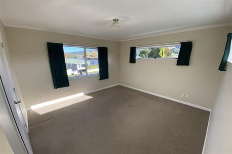 Photo of property in 26 Ruru Crescent, Heretaunga, Upper Hutt, 5018