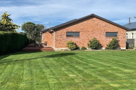 Photo of property in 32 Park Street, Winton, 9720