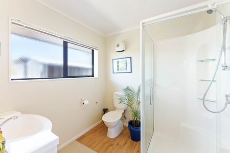 Photo of property in 31 Campion Road, Waikanae Beach, Waikanae, 5036