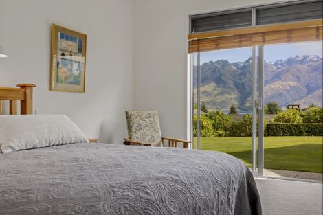Photo of property in 3 Bayonet Peak Place, Drift Bay, Queenstown, 9371