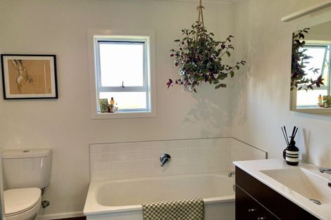 Photo of property in 1/37 Wolsley Avenue, Milford, Auckland, 0620