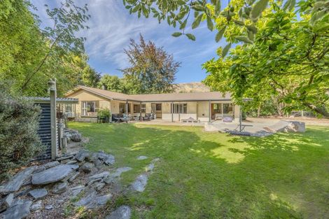 Photo of property in 216 Stone Street, Wanaka, 9305