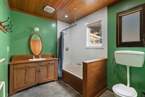 Photo of property in 27 Avalon Crescent, Fernhill, Queenstown, 9300