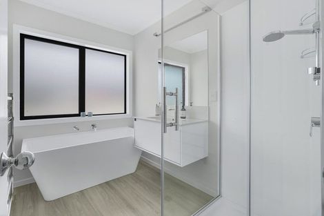 Photo of property in 1 Harrogate Place, Grandview Heights, Hamilton, 3200