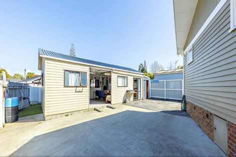 Photo of property in 41 Rosella Road, Mangere East, Auckland, 2024