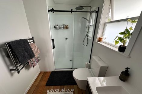 Photo of property in 1/99 Rangatira Road, Beach Haven, Auckland, 0626