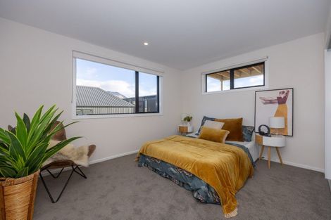 Photo of property in 60 Kirimoko Crescent, Wanaka, 9305