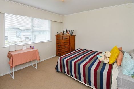 Photo of property in 35 Heybridge Street, Manurewa, Auckland, 2102