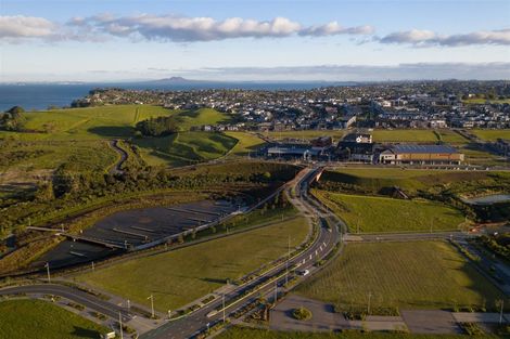Photo of property in 109 Te Oneroa Way, Long Bay, Auckland, 0630