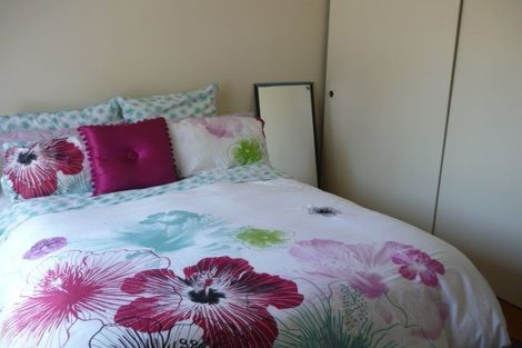 Photo of property in 1610a Great North Road, Waterview, Auckland, 1026