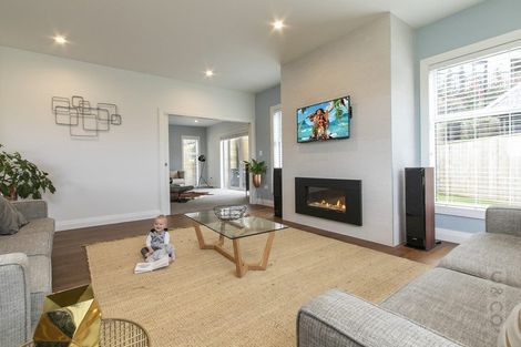 Photo of property in 12 Tauwaka Crescent, Riverhead, 0820