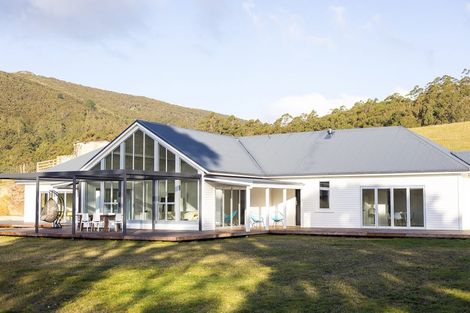 Photo of property in 81 Orokonui Road, Waitati, 9085