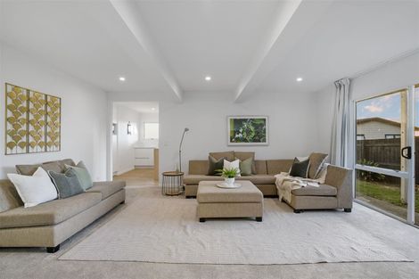 Photo of property in 128 Rangatira Road, Beach Haven, Auckland, 0626