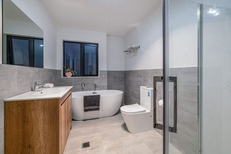 Photo of property in 6/43b Waimumu Road, Massey, Auckland, 0614