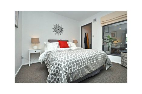 Photo of property in 7/2 Atarangi Road, Greenlane, Auckland, 1051