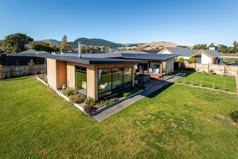 Photo of property in 16 Ardrossan Way, Tai Tapu, 7672