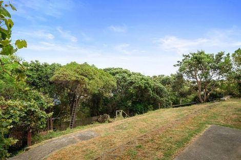 Photo of property in 15 Frimley Terrace, Waikanae Beach, Waikanae, 5036